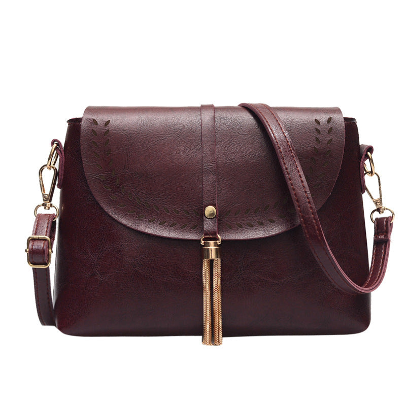 Wholesale Vintage Style Shell Tassel PU Shoulder Bag